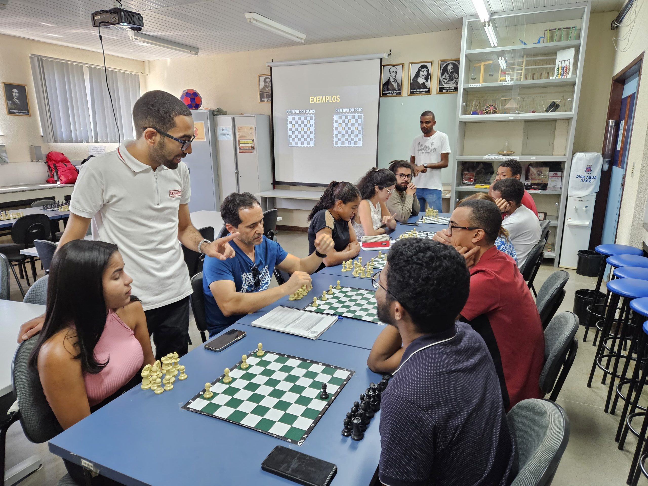 Prociema realiza curso de introdução ao xadrez na Uesb - UESB
